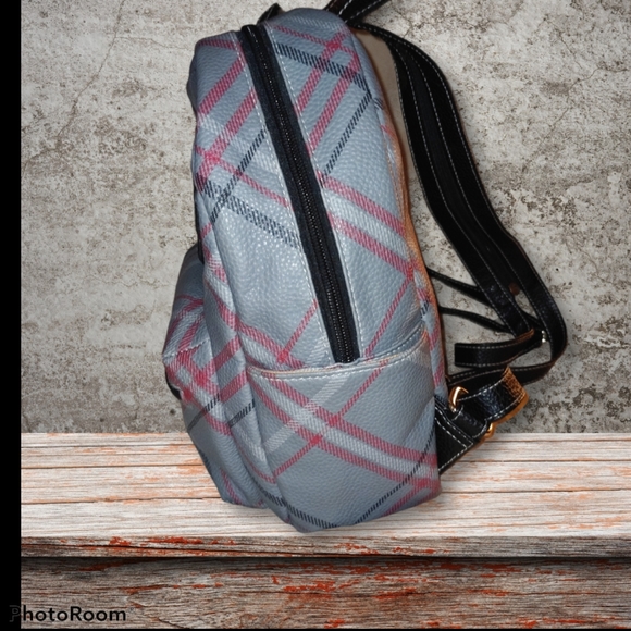 Mini Back pack shoulder sling pack NWOT - Picture 5 of 6